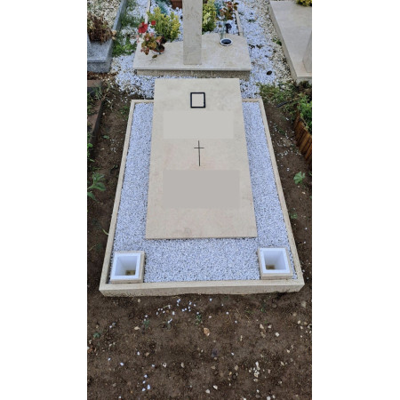 Monumentino modello tomba all'inglese